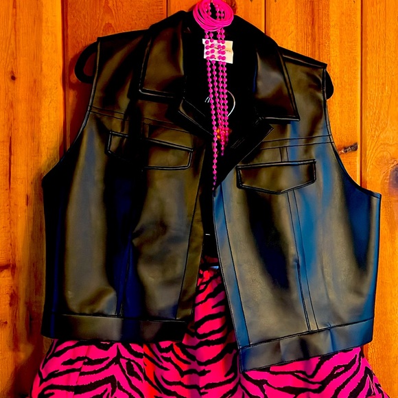 80s neon hot pink women’s costume, size XL, accessories included - Picture 3 of 6